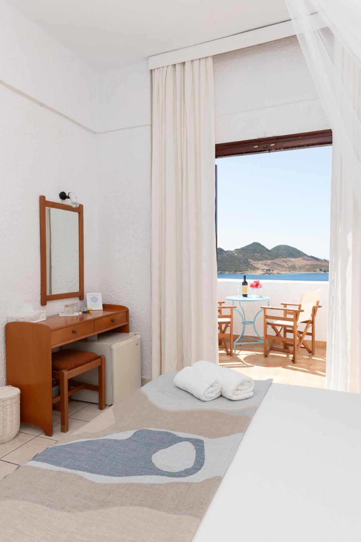 Golden Sun Hotel Patmos Exterior foto